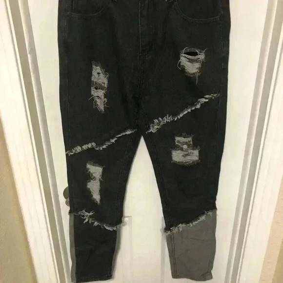 Men’s distressed black jeans size small - Picture 6 of 10
